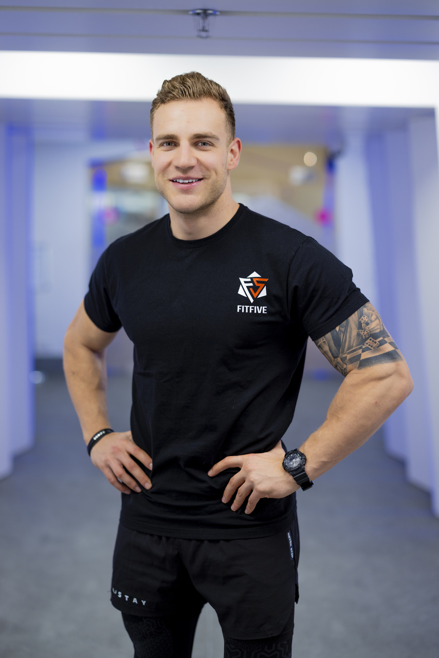 Trener Kamil Parol — FitFive Warszawa